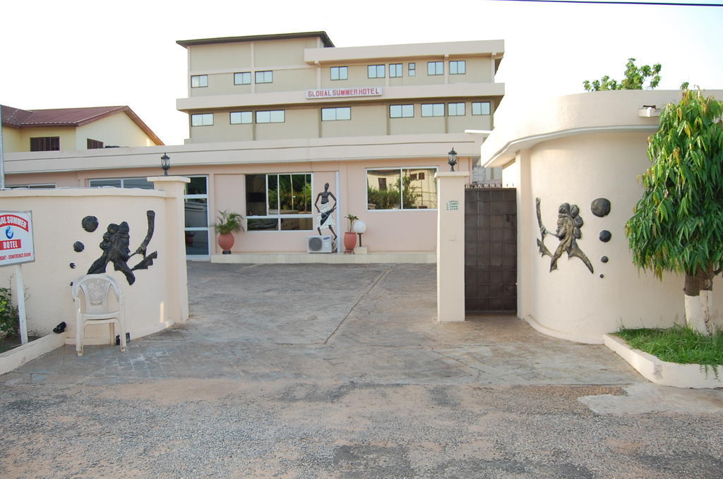 Global Summer Hotel Accra Extérieur photo