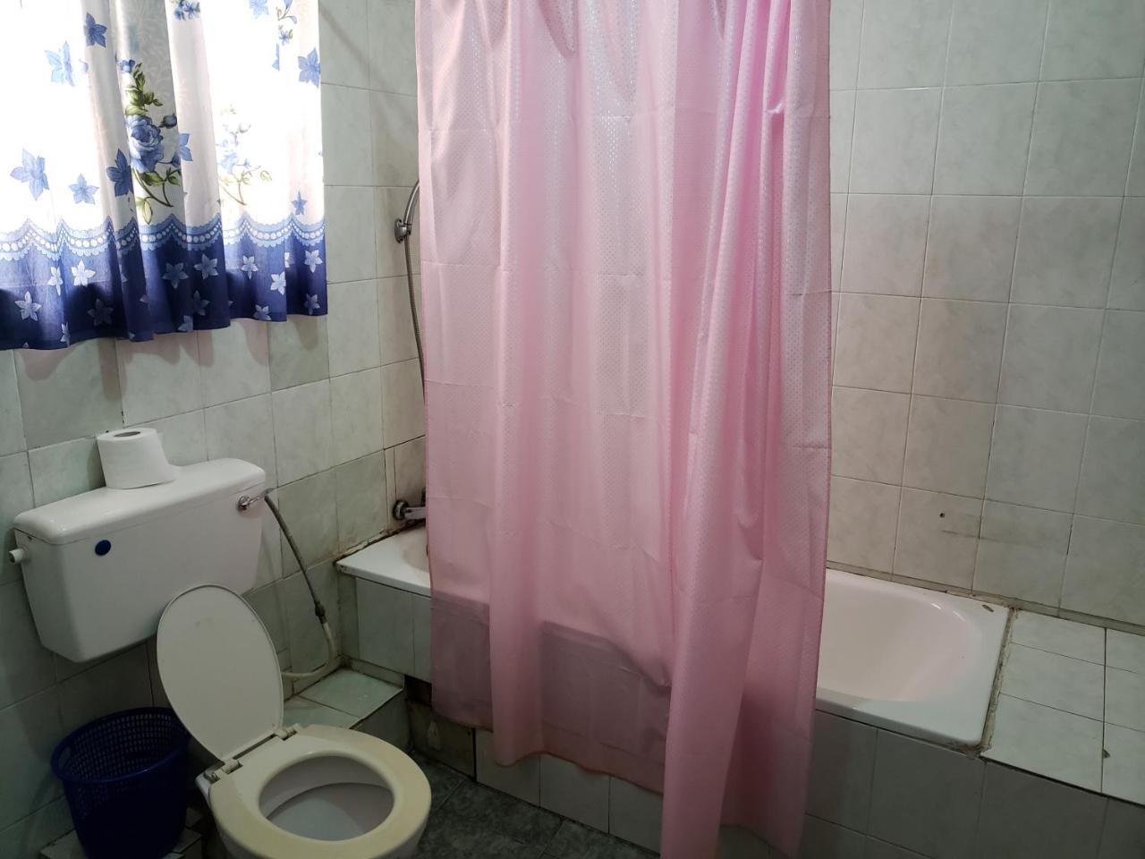 Global Summer Hotel Accra Extérieur photo