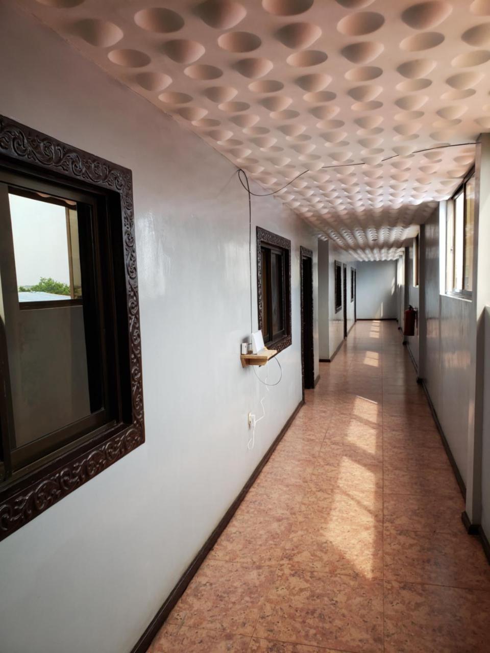 Global Summer Hotel Accra Extérieur photo