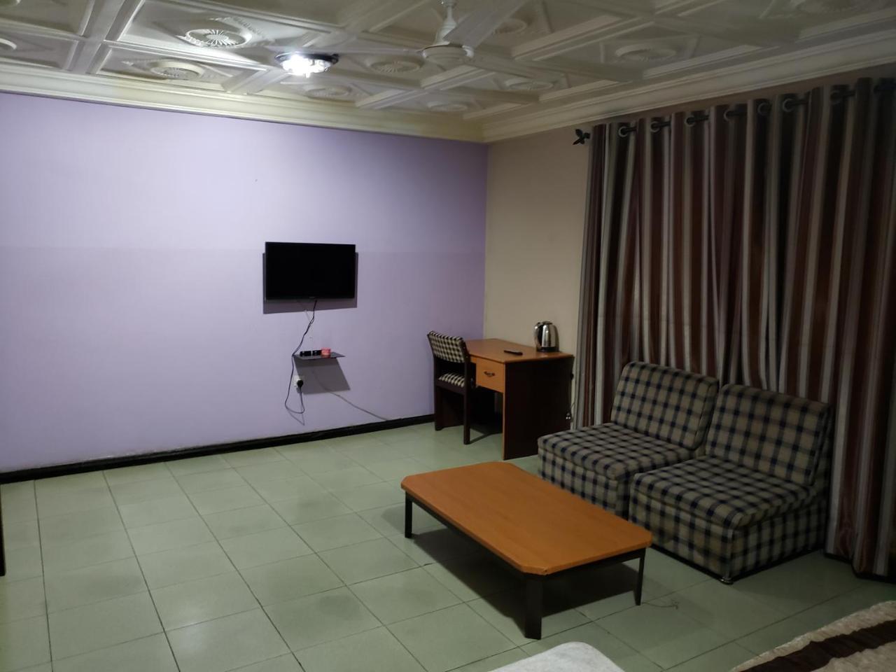 Global Summer Hotel Accra Extérieur photo